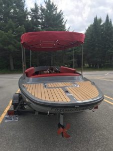 2018 FANTAIL 217 | GREY & RED | 4