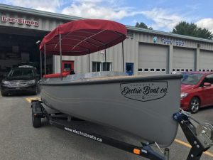 2018 FANTAIL 217 | GREY & RED | 3