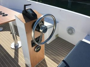 2018 VOLT 180 | WHITE & NAVY | FULL EQUIPPED | 4