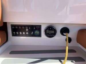 2020 FANTAIL 217 | WHITE – CAMEL | FULLY EQUIPPED | 3