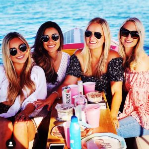 Fantail 217 | Newport Beach Electric Boats Rental | Duffy | 7